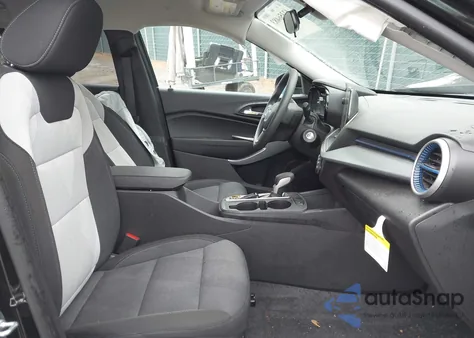 2025 Chevrolet Trax Fwd Ls z USA, uszkodzony, nr VIN KL77LFEP6SC193252